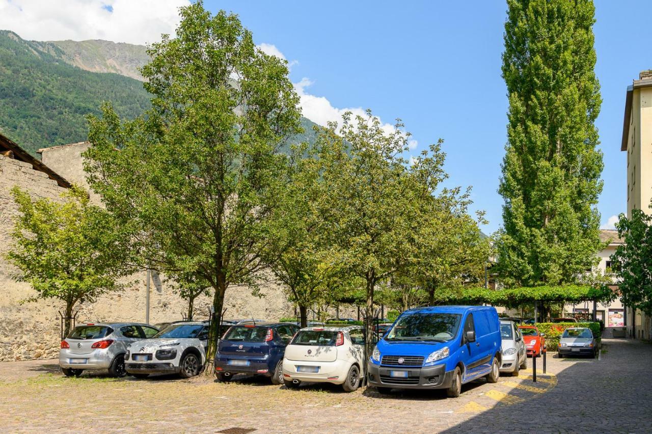 Old Town Apartments Tirano Dış mekan fotoğraf